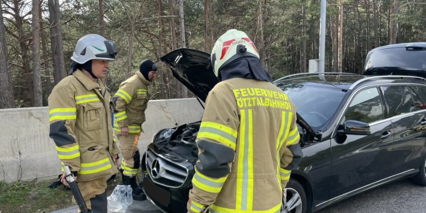 Brand PKW Autobahnzubringer