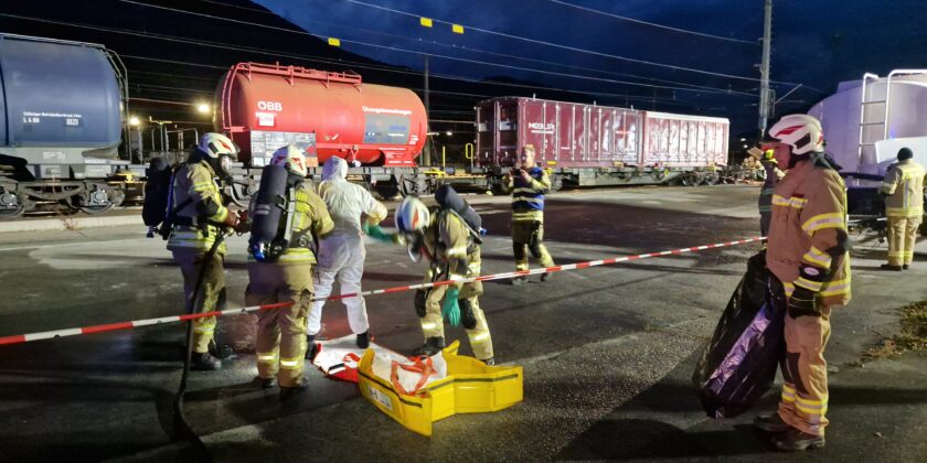 Übung ÖBB Gefahrgut- und Verladeunfall