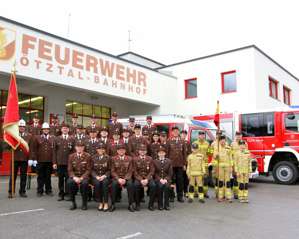 Mannschaft Freiwillige Feuerwehr Ötztal-Bahnhof