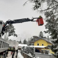 Baum drohte umzustürzen im Unterrain